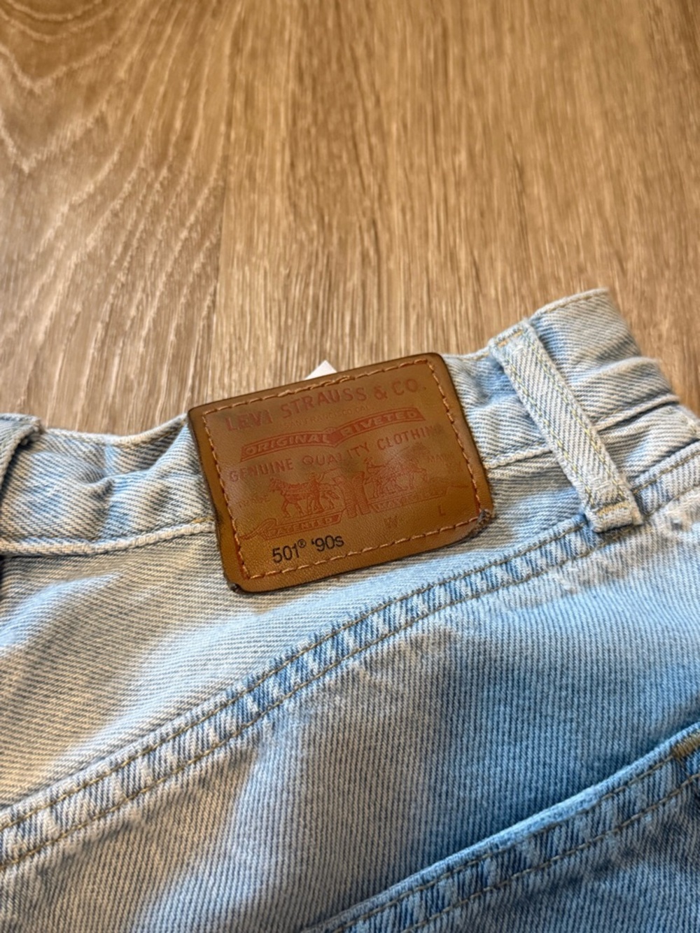 Levi’s 501 ‘90s Jeans Light Wash Straight Leg 27 Waist Vintage Style - Picture 9 of 15